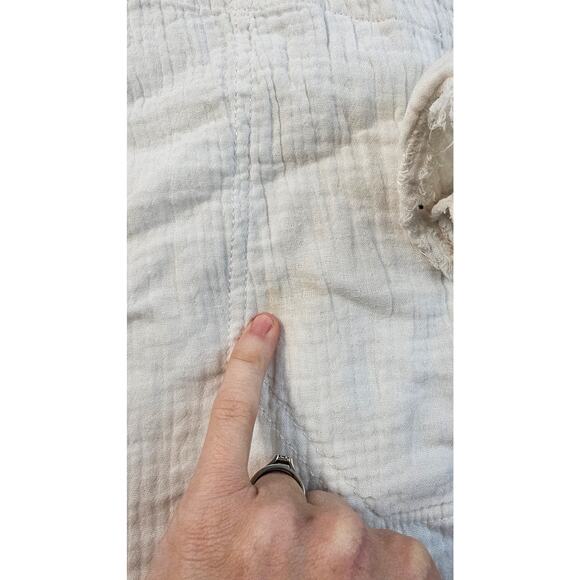 Free people white guazy beachy oversized long sleeve button up w/ pockets Small - Picture 8 of 11